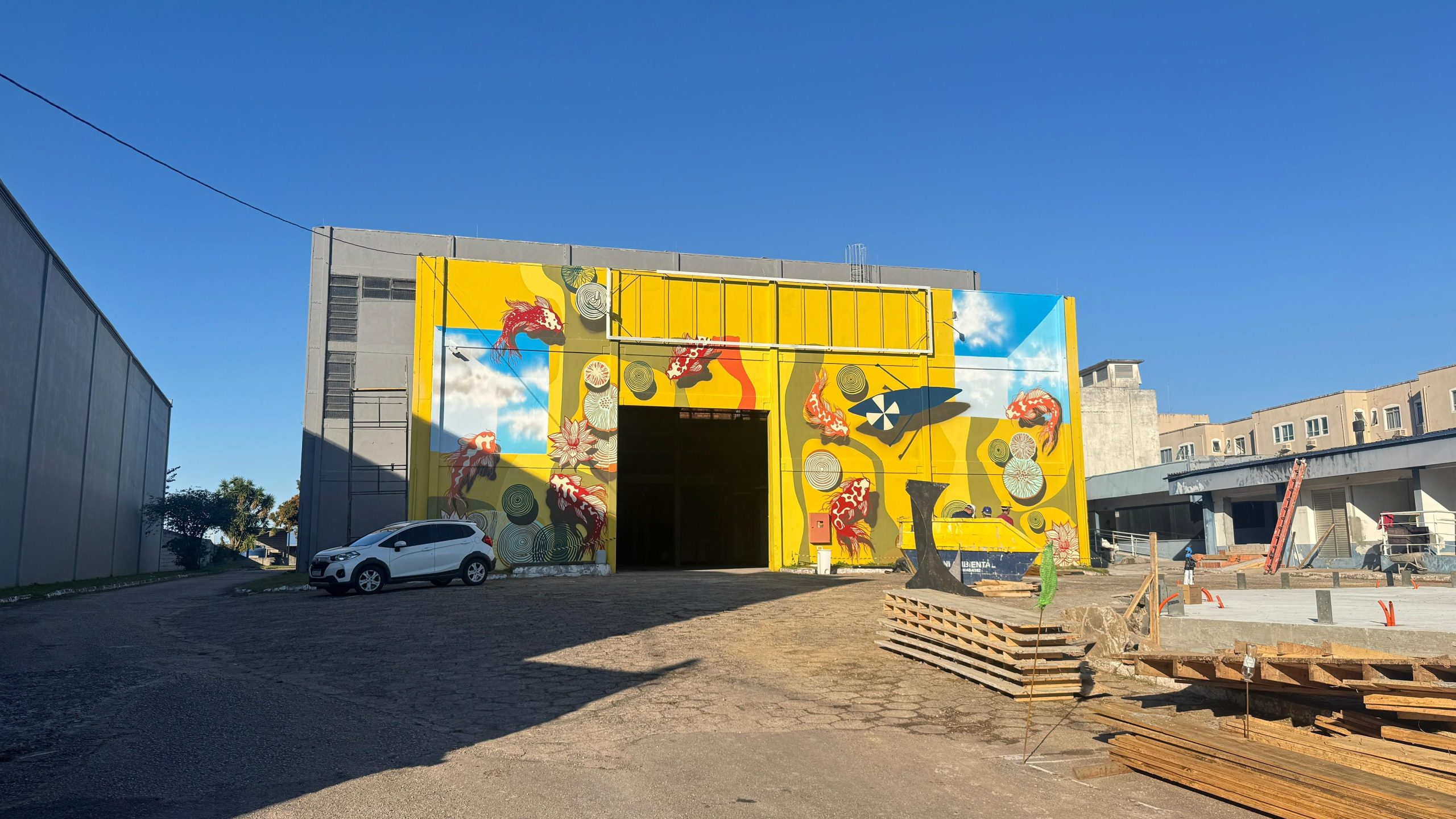 Fachada do local onde estão sendo feitos os preparativos da CASACOR 2025